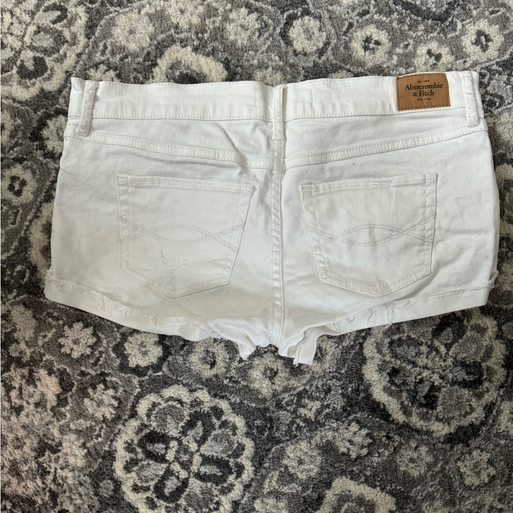 Abercrombie white shorts